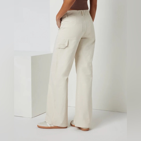 VUORI Getaway Carpenter Pant- Large- Milkweed-NWT - Picture 2 of 5